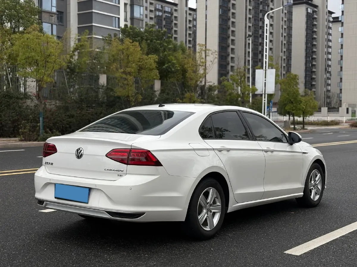 2019 Volkswagen T-Cross 1.4T 150HP L4 7DCT,autocango,china used car exporter,china ev exporter,chinese used car exporter,chinese used ev exporter