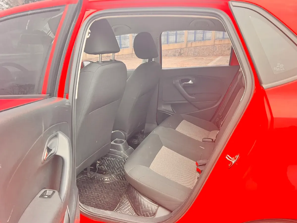 2016 Volkswagen Polo 1.4L 90HP L4 6AT,autocango,china used car exporter,china ev exporter,chinese used car exporter,chinese used ev exporter