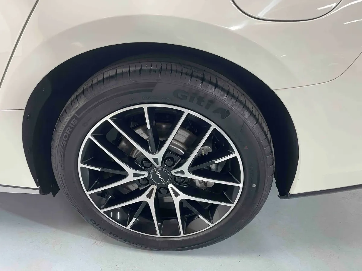 2025 BYD Seal07 DM-i 1.5L 101HP L4 E-CVT PHEV 17.6KWH,autocango,china used car exporter,china ev exporter,chinese used car exporter,chinese used ev exporter