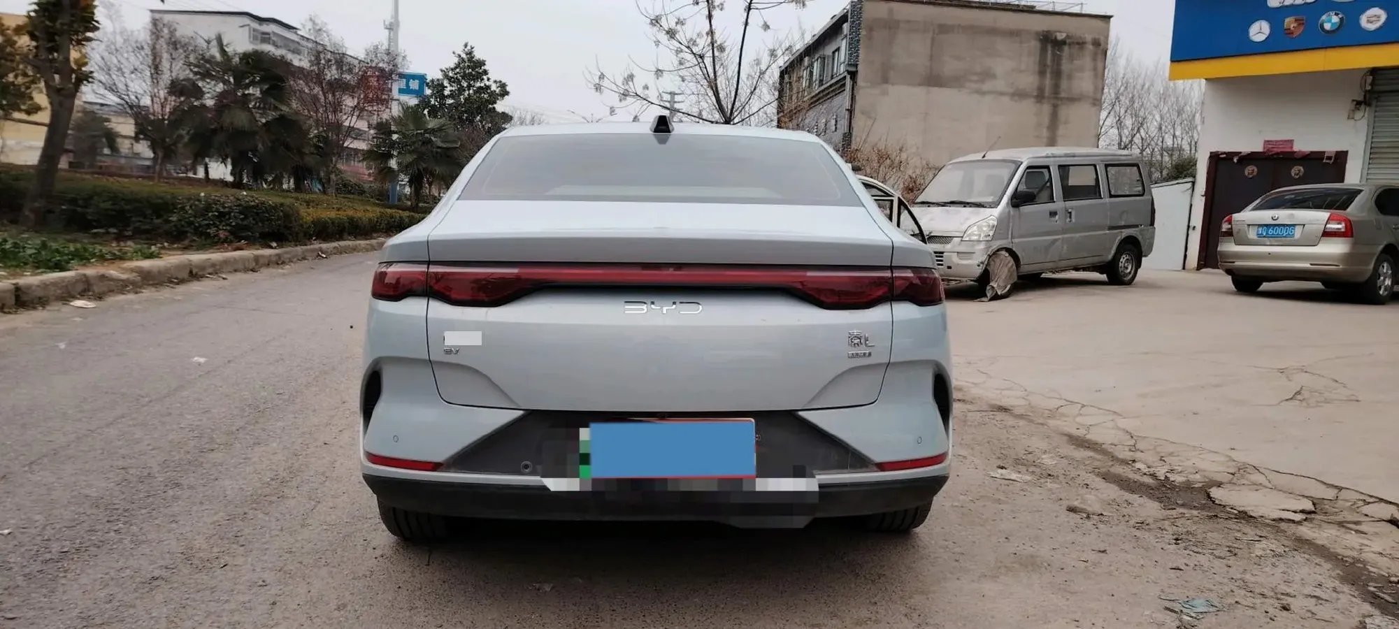 2025 BYD QinL BEV,autocango,china used car exporter,china ev exporter,chinese used car exporter,chinese used ev exporter