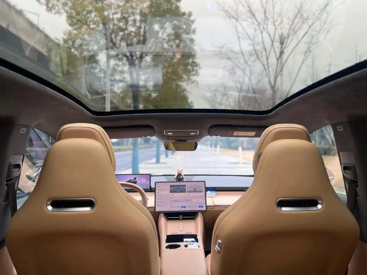 2025 Luxeed R7 REEV 156HP REEV 37KWH,autocango,china used car exporter,china ev exporter,chinese used car exporter,chinese used ev exporter