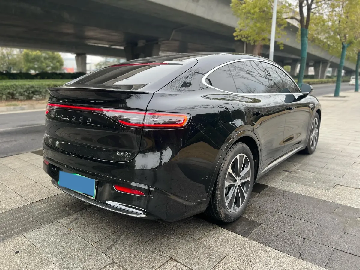 2025 Luxeed R7 REEV 156HP REEV 37KWH,autocango,china used car exporter,china ev exporter,chinese used car exporter,chinese used ev exporter