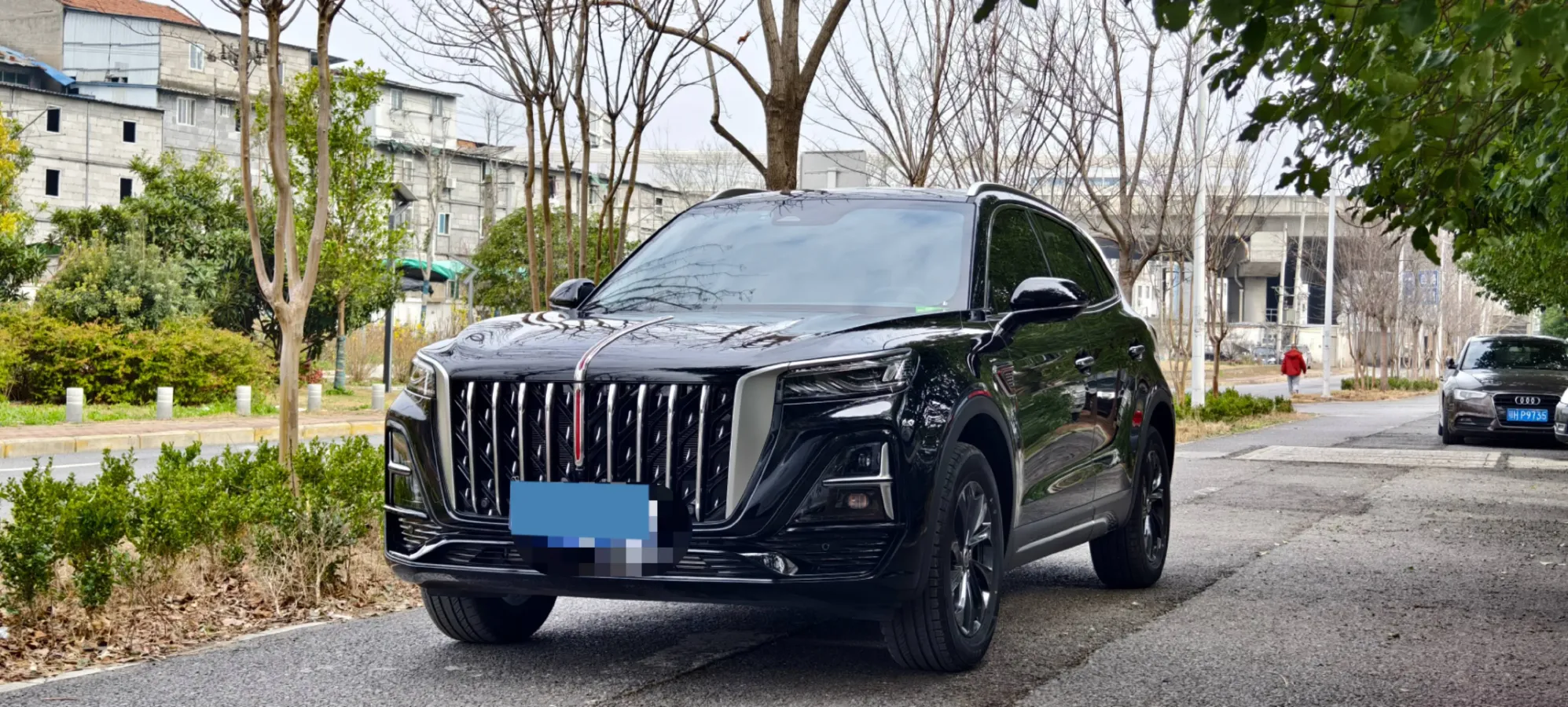 2025 HongQi HS5 2.0T 252HP L4 8AT,autocango,china used car exporter,china ev exporter,chinese used car exporter,chinese used ev exporter