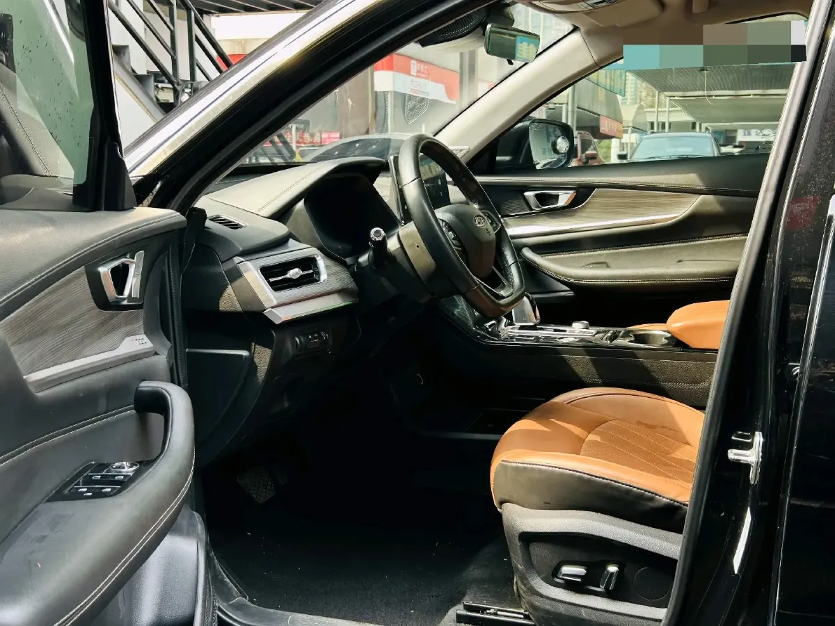 2021 Chery Tiggo 8 2.0T 254HP L4 7DCT,autocango,china used car exporter,china ev exporter,chinese used car exporter,chinese used ev exporter