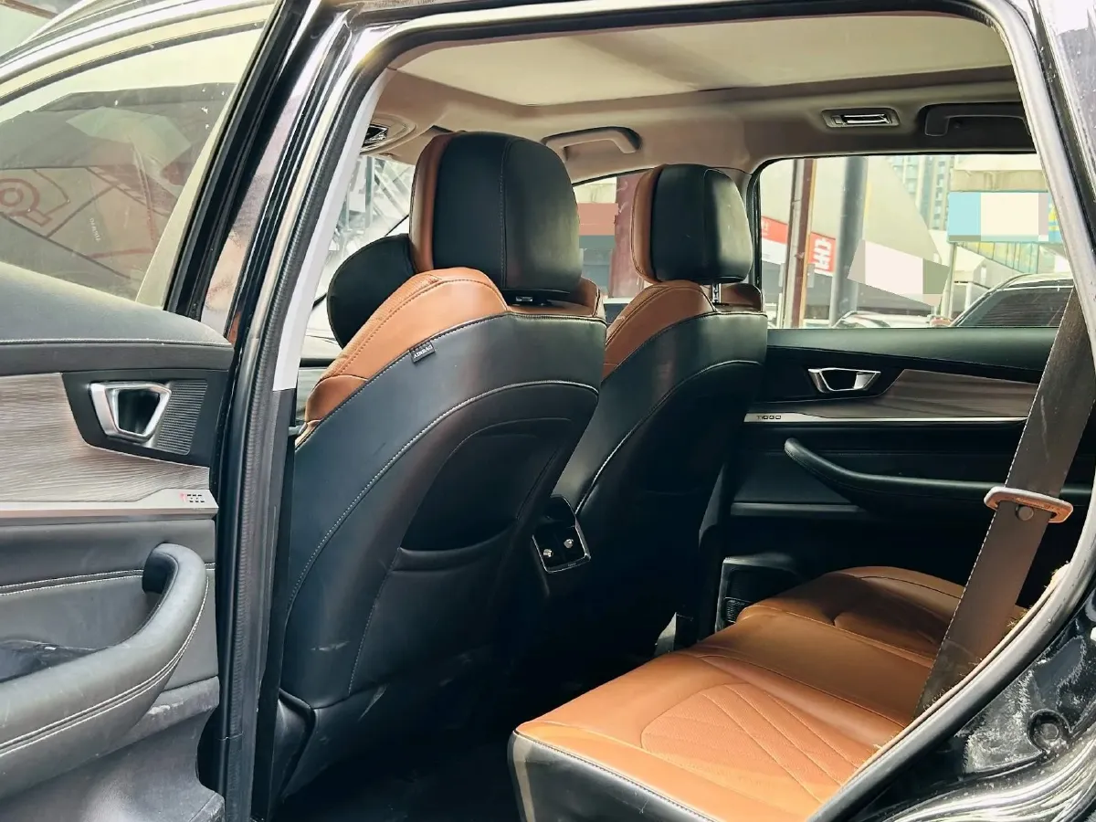 2021 Chery Tiggo 8 2.0T 254HP L4 7DCT,autocango,china used car exporter,china ev exporter,chinese used car exporter,chinese used ev exporter