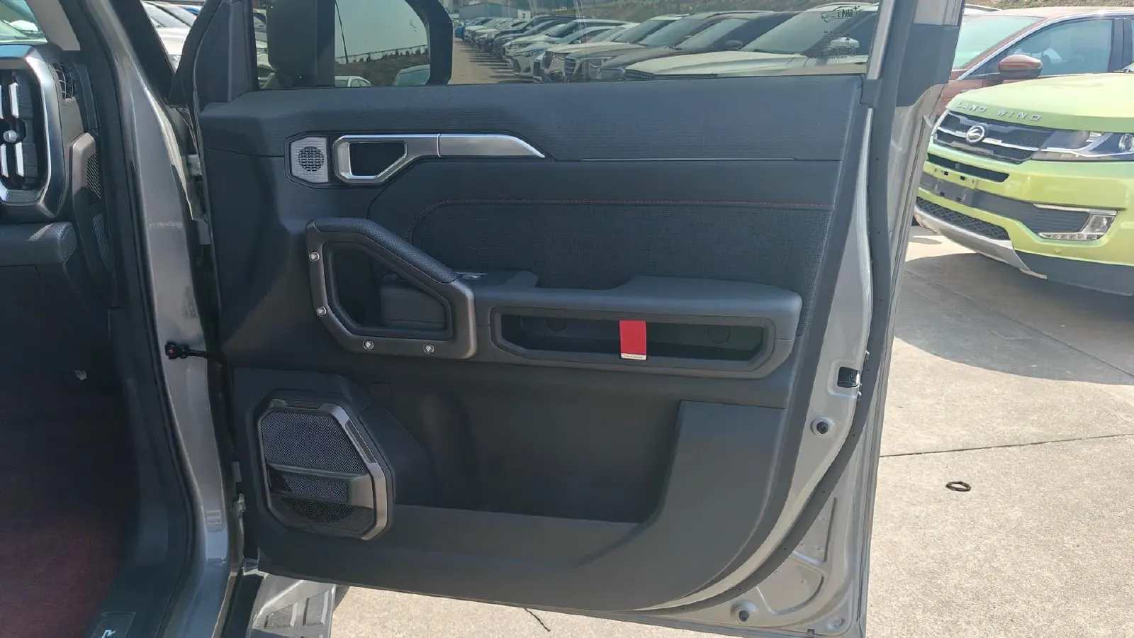 2023 Jetour Traveller 2.0T 254HP L4 8AT,autocango,china used car exporter,china ev exporter,chinese used car exporter,chinese used ev exporter