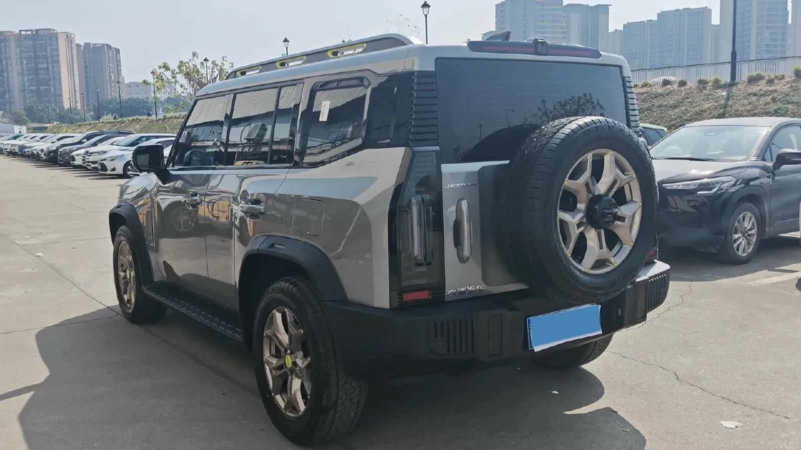 2023 Jetour Traveller 2.0T 254HP L4 8AT,autocango,china used car exporter,china ev exporter,chinese used car exporter,chinese used ev exporter
