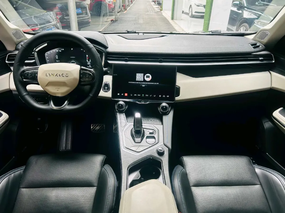 2021 LYNK&CO 01 2.0T 218HP L4 8AT,autocango,china used car exporter,china ev exporter,chinese used car exporter,chinese used ev exporter