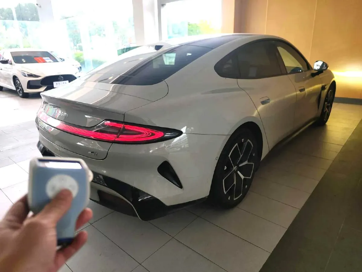 2024 MI SU7 BEV 73.6KWH,autocango,china used car exporter,china ev exporter,chinese used car exporter,chinese used ev exporter