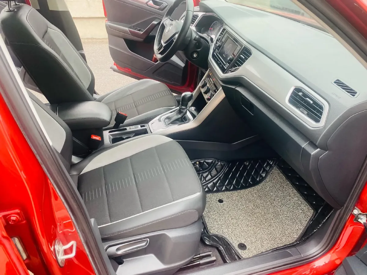 2020 Volkswagen T-Roc 1.4T 131HP L4 7DCT,autocango,china used car exporter,china ev exporter,chinese used car exporter,chinese used ev exporter