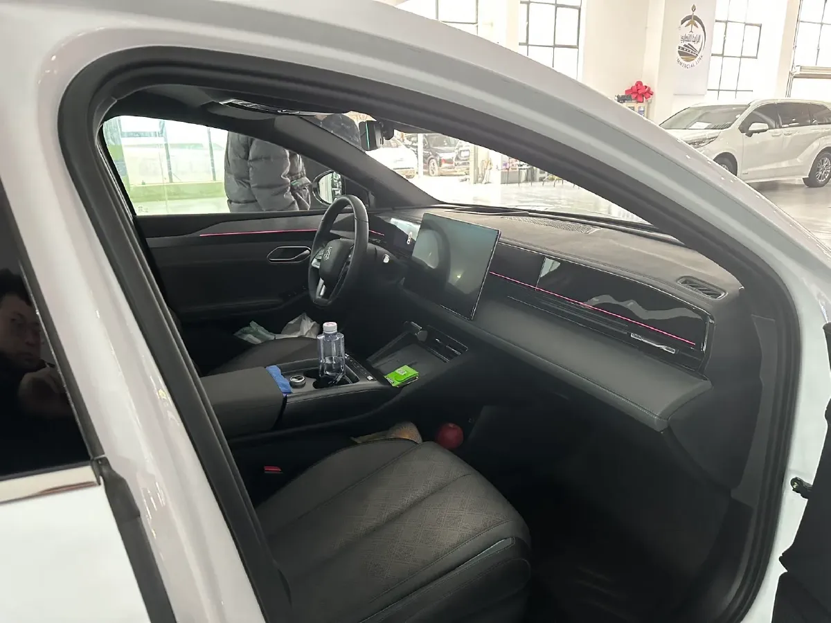 2025 BYD QinL BEV,autocango,china used car exporter,china ev exporter,chinese used car exporter,chinese used ev exporter