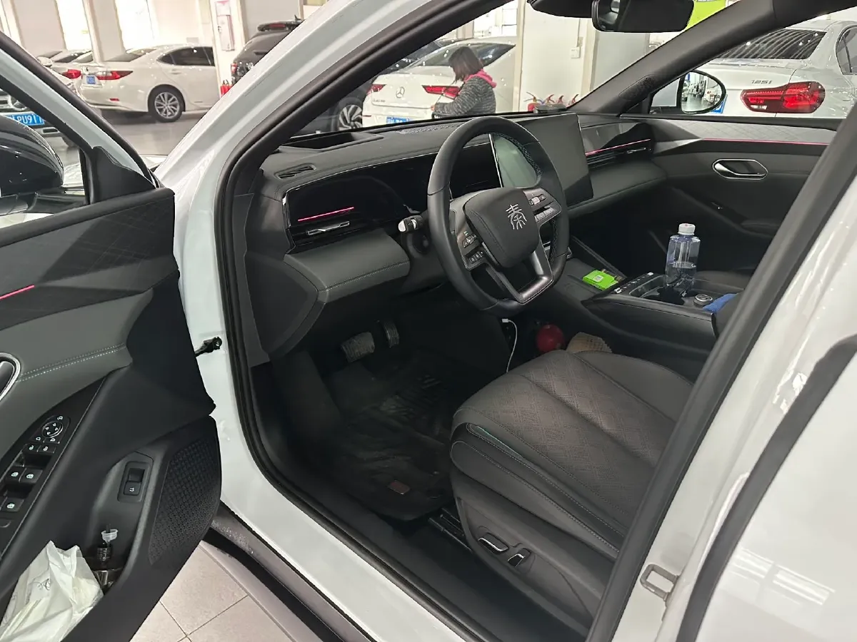 2025 BYD QinL BEV,autocango,china used car exporter,china ev exporter,chinese used car exporter,chinese used ev exporter