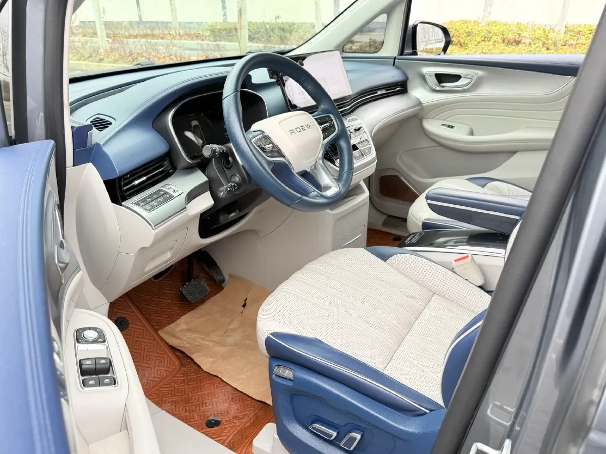 2021 Roewe iMAX8 2.0T 234HP L4 8AT,autocango,china used car exporter,china ev exporter,chinese used car exporter,chinese used ev exporter