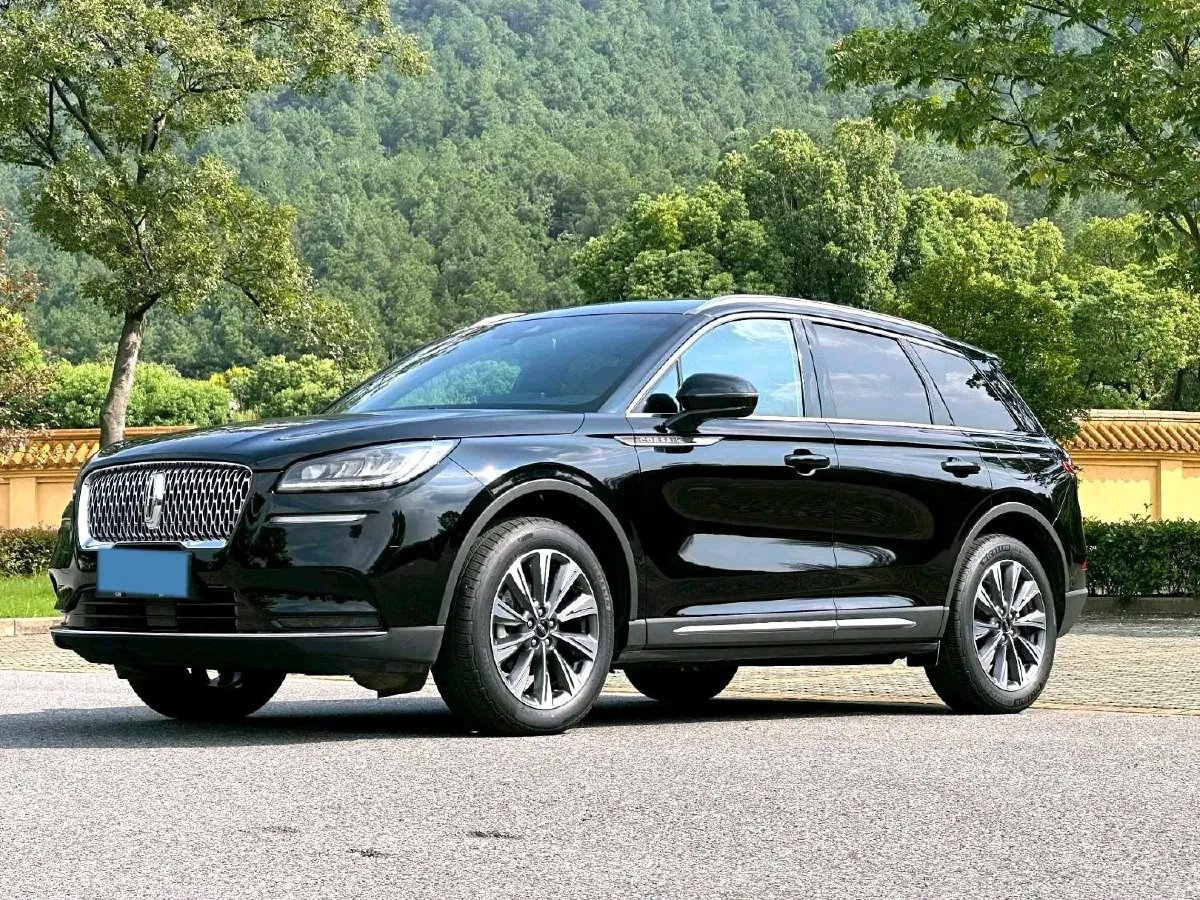 2021 Lincoln Corsair 2.0T 245HP L4 8AT,autocango,china used car exporter,china ev exporter,chinese used car exporter,chinese used ev exporter