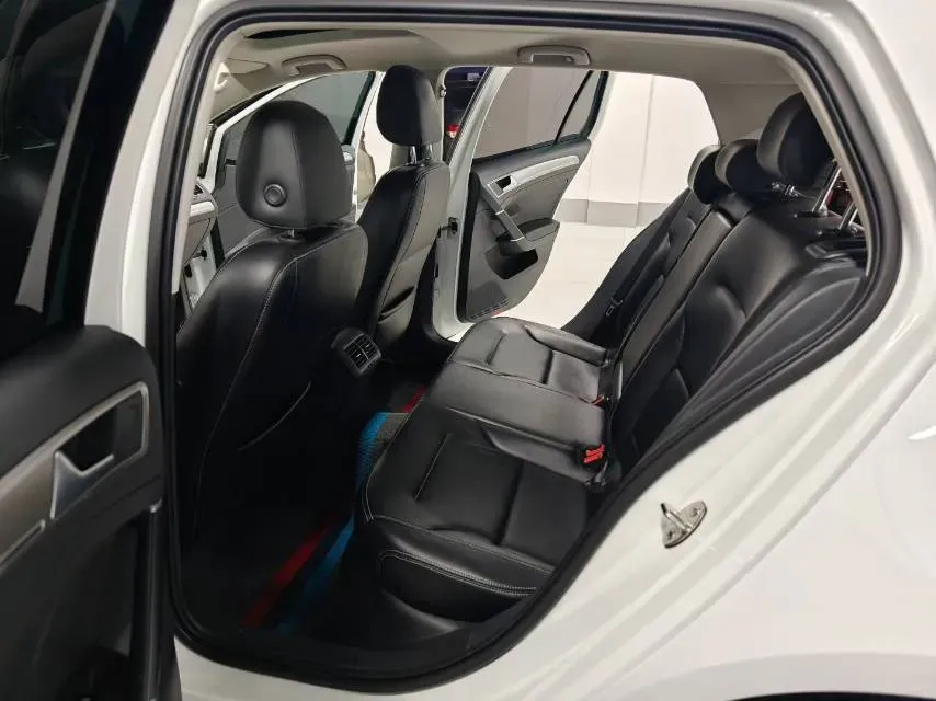 2018 Volkswagen Golf 1.6L 110HP L4 6AT,autocango,china used car exporter,china ev exporter,chinese used car exporter,chinese used ev exporter