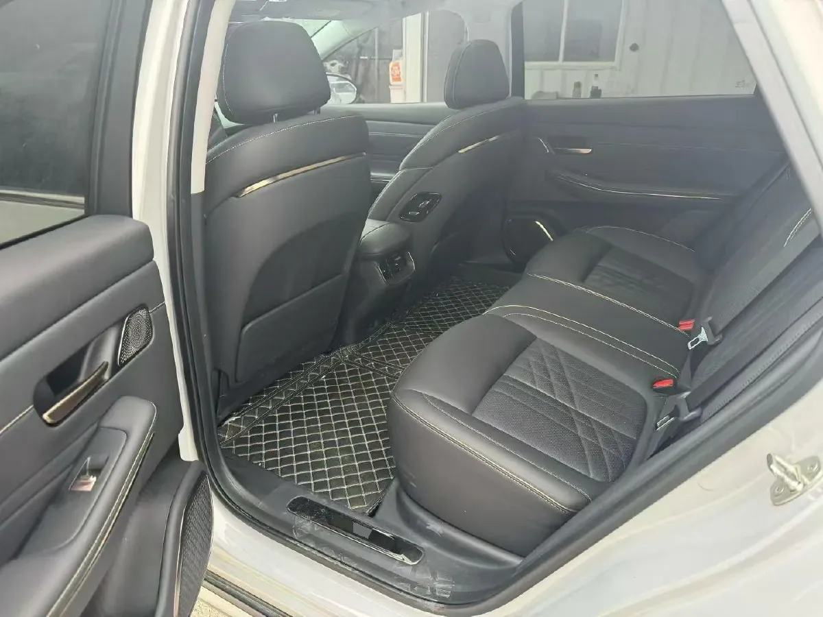 2025 BaoJun XiangJing BEV,autocango,china used car exporter,china ev exporter,chinese used car exporter,chinese used ev exporter