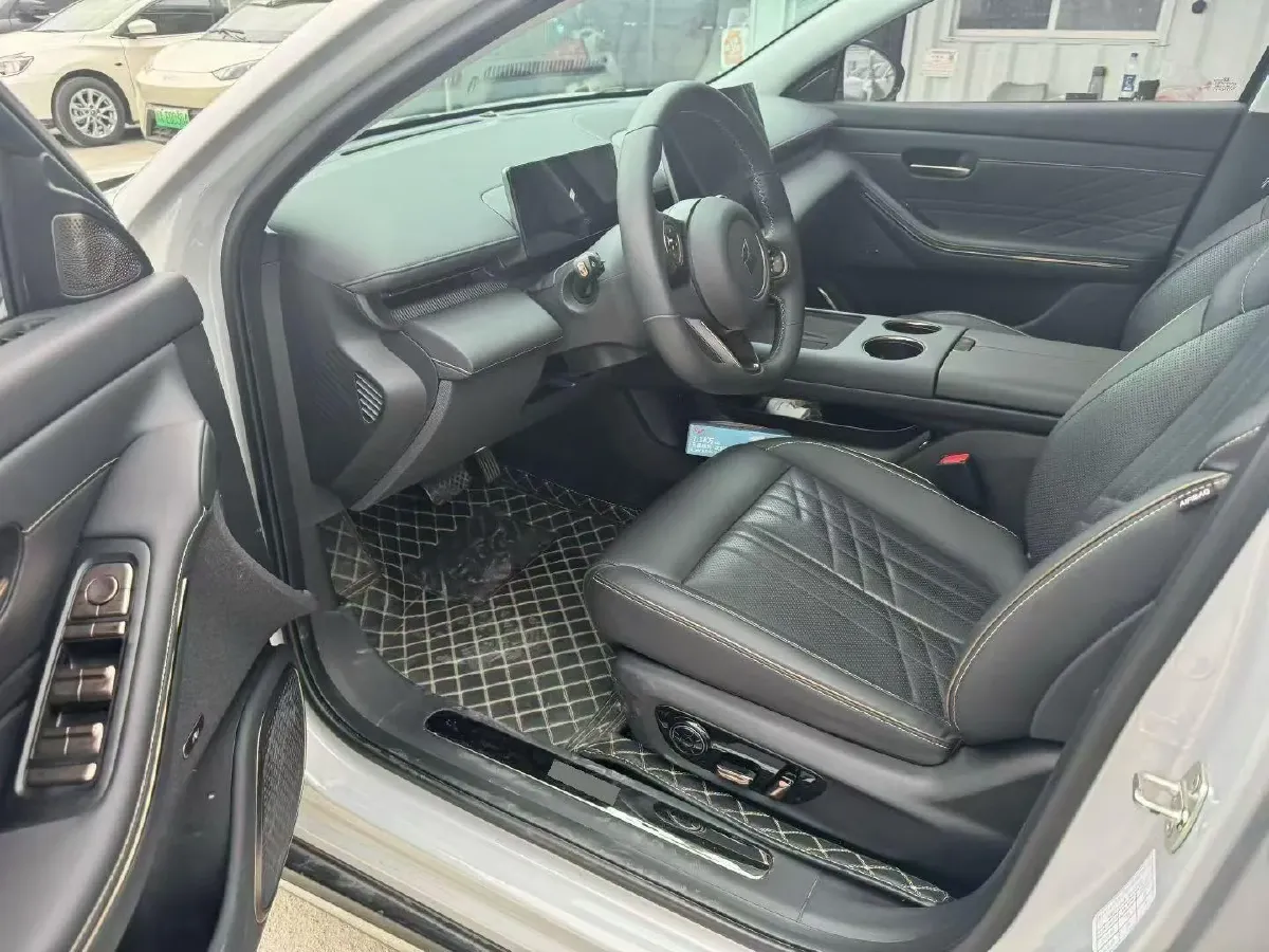 2025 BaoJun XiangJing BEV,autocango,china used car exporter,china ev exporter,chinese used car exporter,chinese used ev exporter