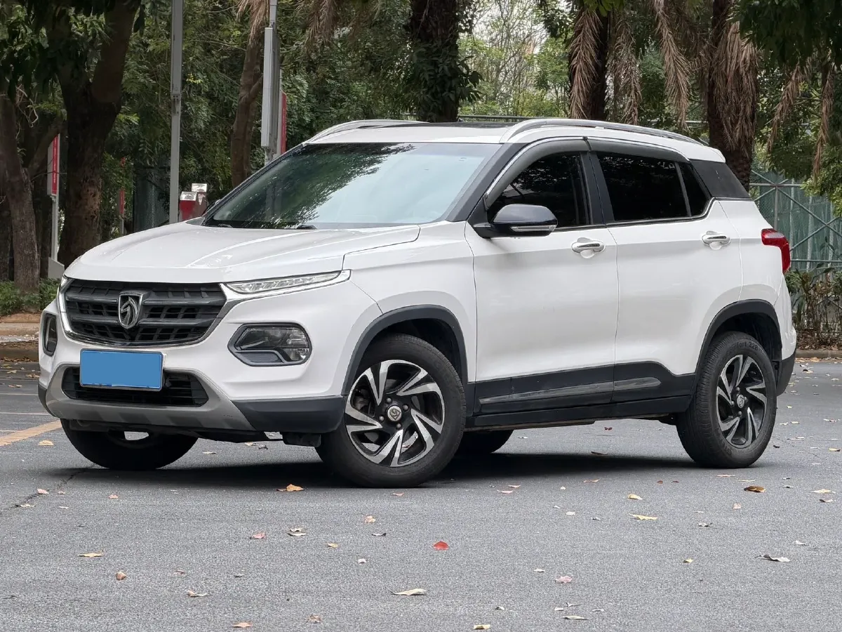 2017 HaiMa S5 Young Edition 1.6L 122HP L4 5MT,autocango,china used car exporter,china ev exporter,chinese used car exporter,chinese used ev exporter