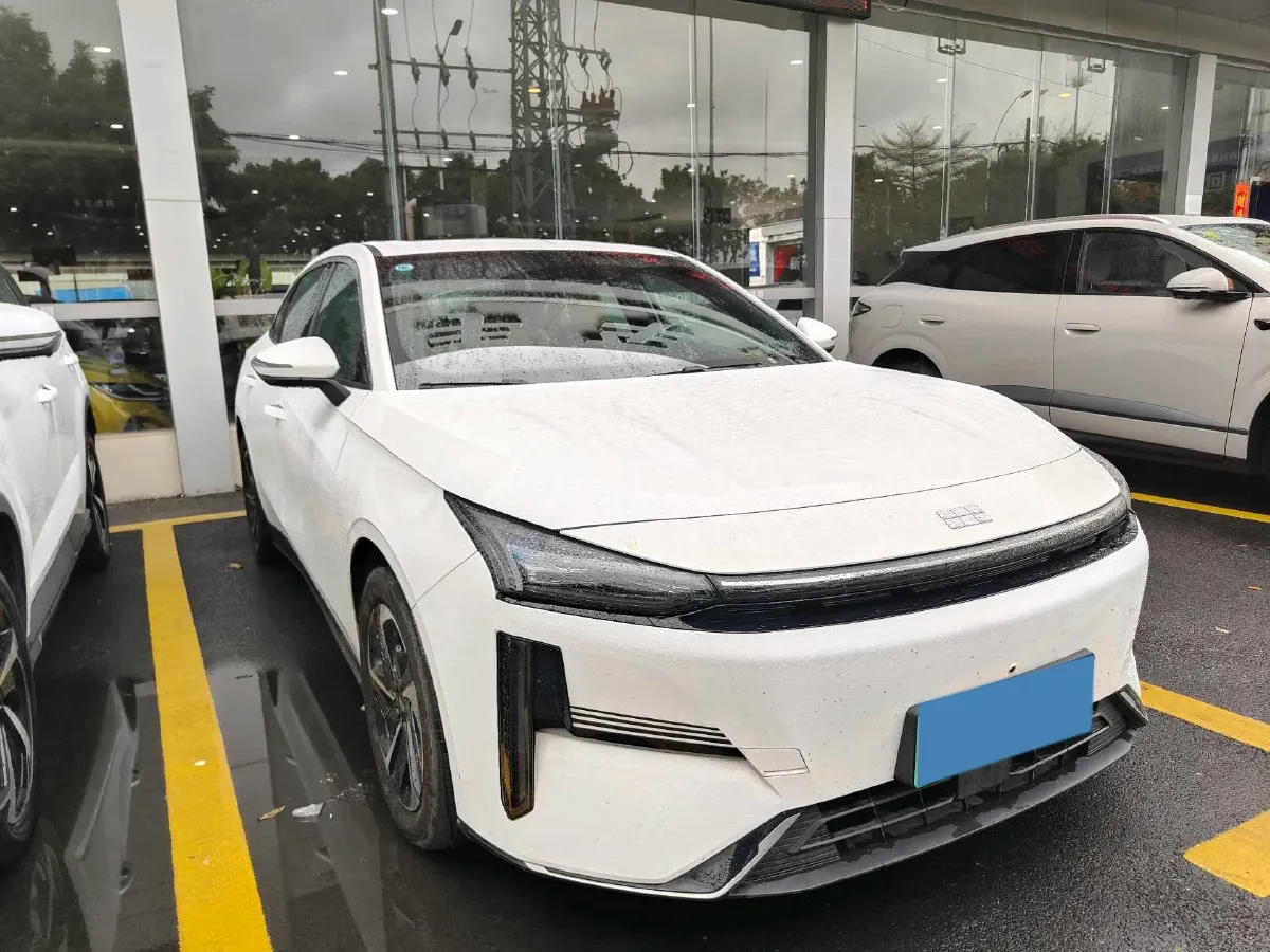 2023 Geely Galaxy L6 1.5T 163HP L4 3DHT PHEV,autocango,china used car exporter,china ev exporter,chinese used car exporter,chinese used ev exporter