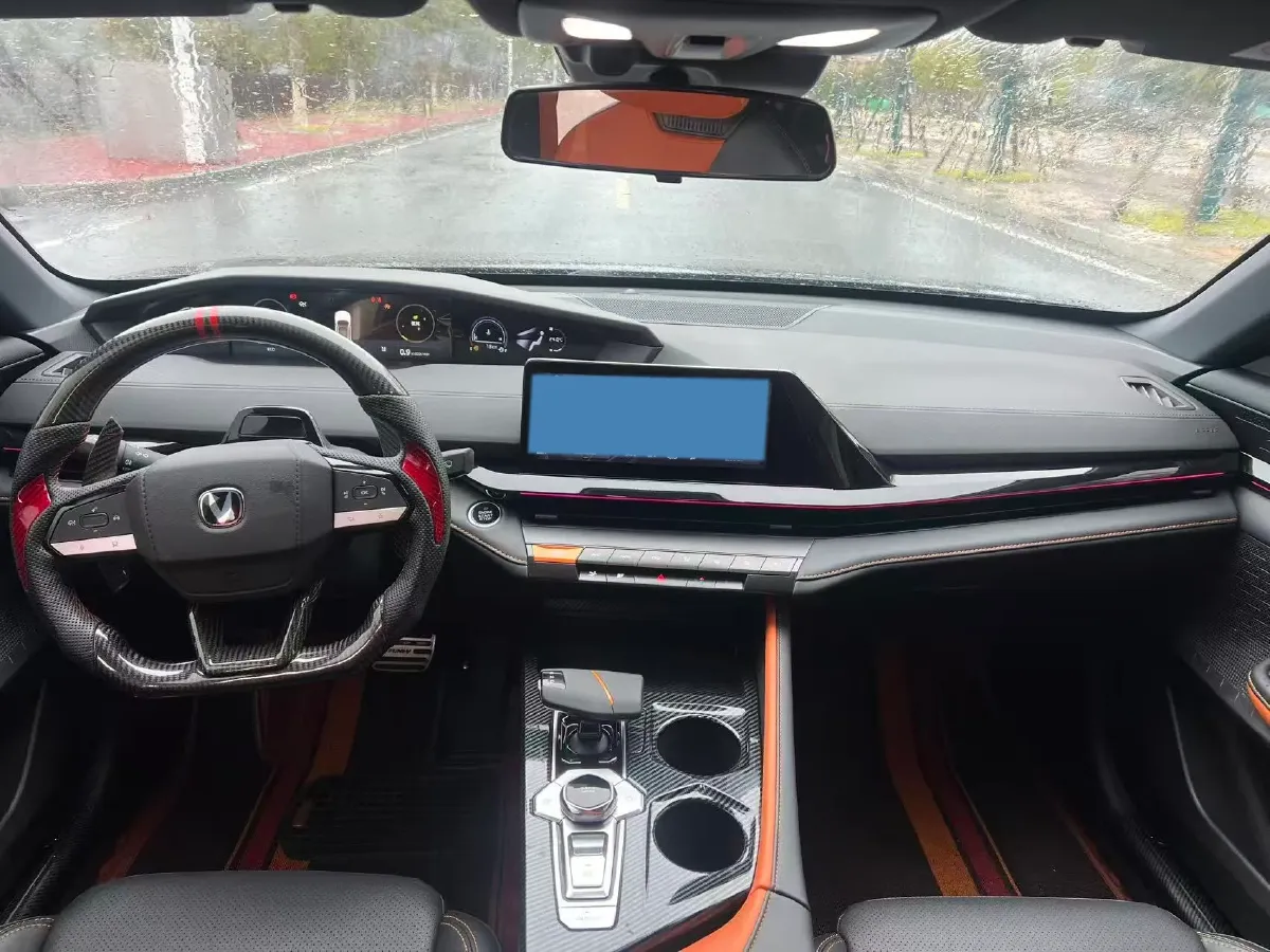 2023 ChangAn UNI-V 1.5T 188HP L4 7DCT,autocango,china used car exporter,china ev exporter,chinese used car exporter,chinese used ev exporter