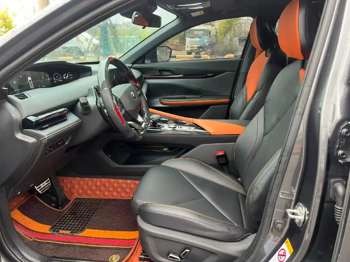 2023 ChangAn UNI-V 1.5T 188HP L4 7DCT,autocango,china used car exporter,china ev exporter,chinese used car exporter,chinese used ev exporter