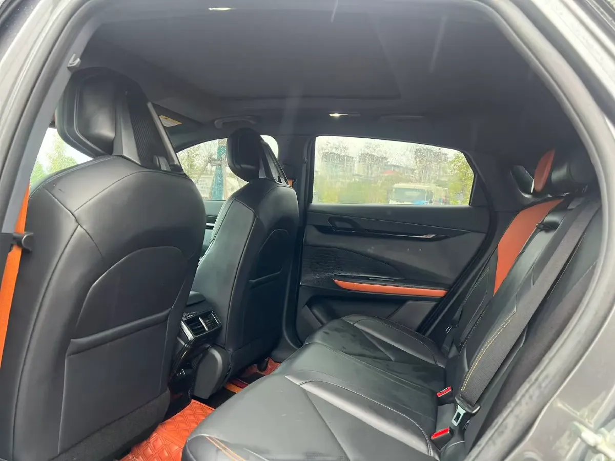 2023 ChangAn UNI-V 1.5T 188HP L4 7DCT,autocango,china used car exporter,china ev exporter,chinese used car exporter,chinese used ev exporter