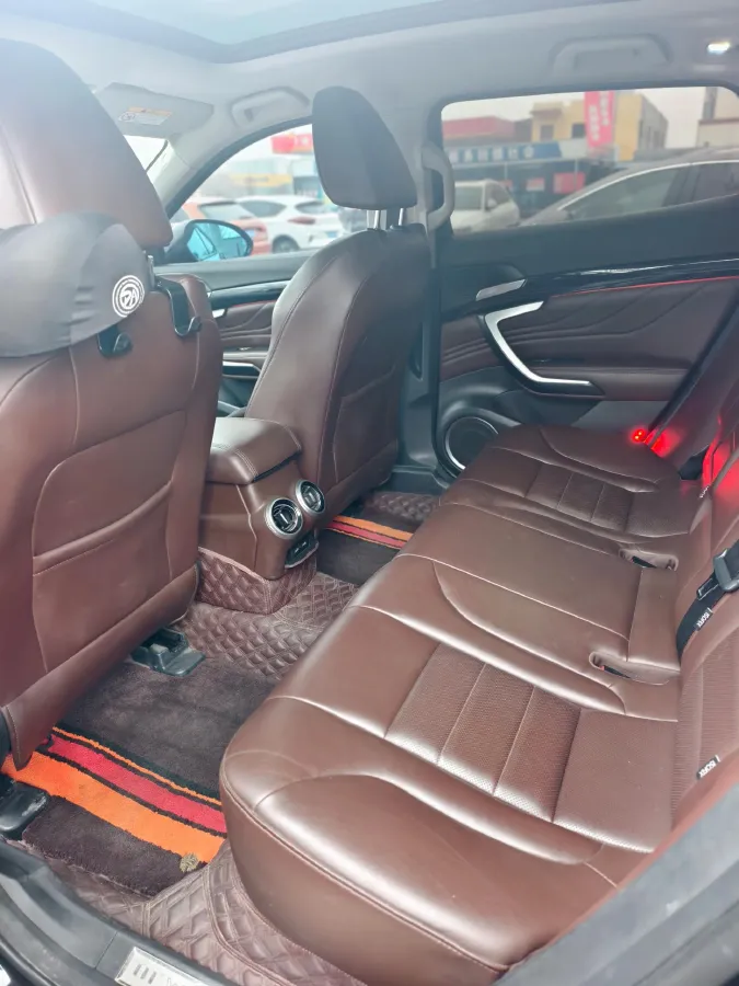 2017 WEY VV7 2.0T 234HP L4 7DCT,autocango,china used car exporter,china ev exporter,chinese used car exporter,chinese used ev exporter