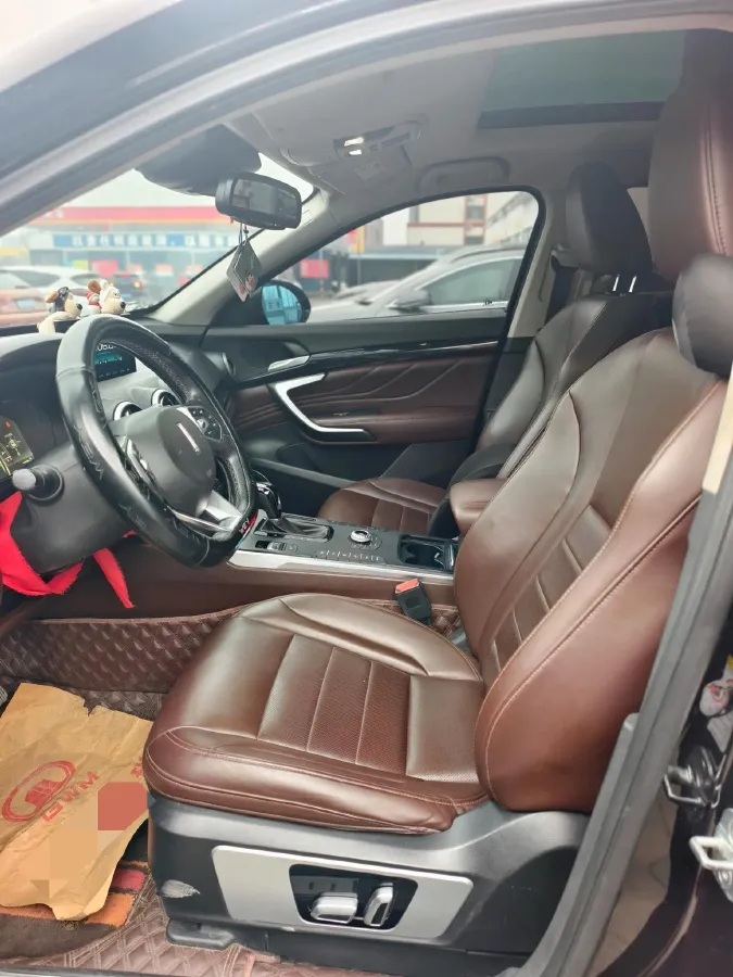 2017 WEY VV7 2.0T 234HP L4 7DCT,autocango,china used car exporter,china ev exporter,chinese used car exporter,chinese used ev exporter