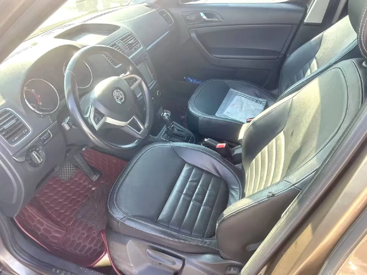 2016 Skoda Yeti 1.4T 150HP L4 7DCT,autocango,china used car exporter,china ev exporter,chinese used car exporter,chinese used ev exporter