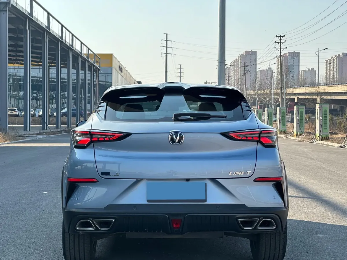 2022 ChangAn UNI-T 1.5T 188HP L4 7DCT,autocango,china used car exporter,china ev exporter,chinese used car exporter,chinese used ev exporter