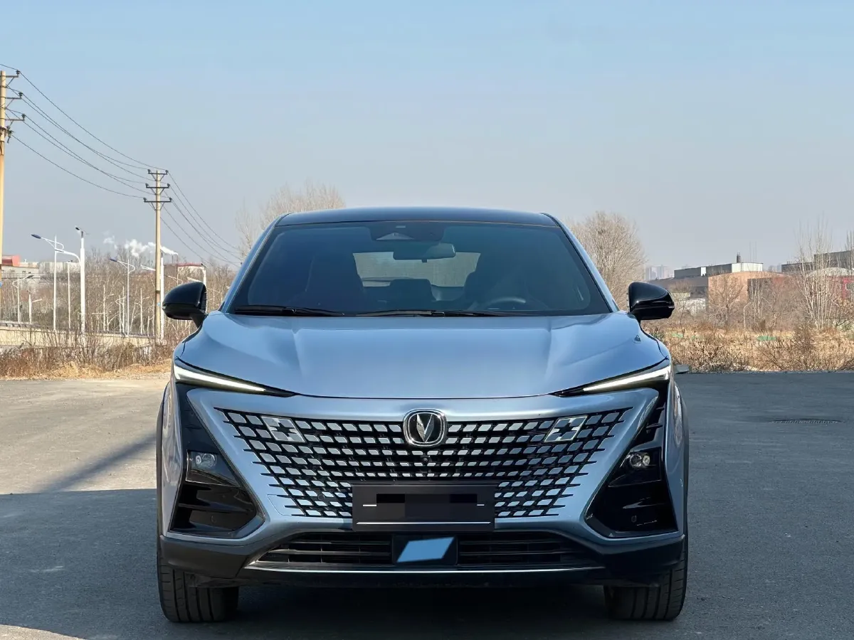 2022 ChangAn UNI-T 1.5T 188HP L4 7DCT,autocango,china used car exporter,china ev exporter,chinese used car exporter,chinese used ev exporter