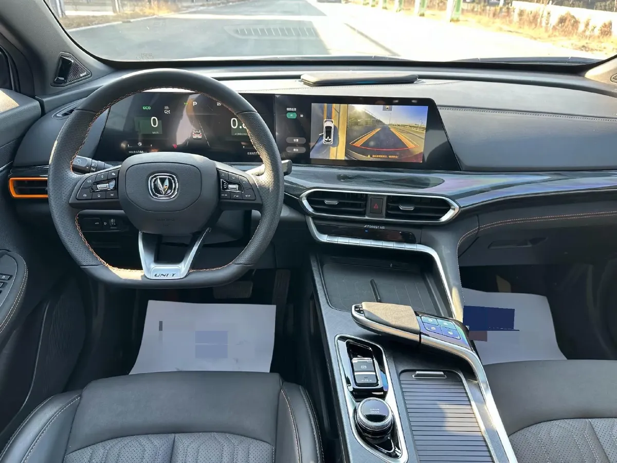 2022 ChangAn UNI-T 1.5T 188HP L4 7DCT,autocango,china used car exporter,china ev exporter,chinese used car exporter,chinese used ev exporter