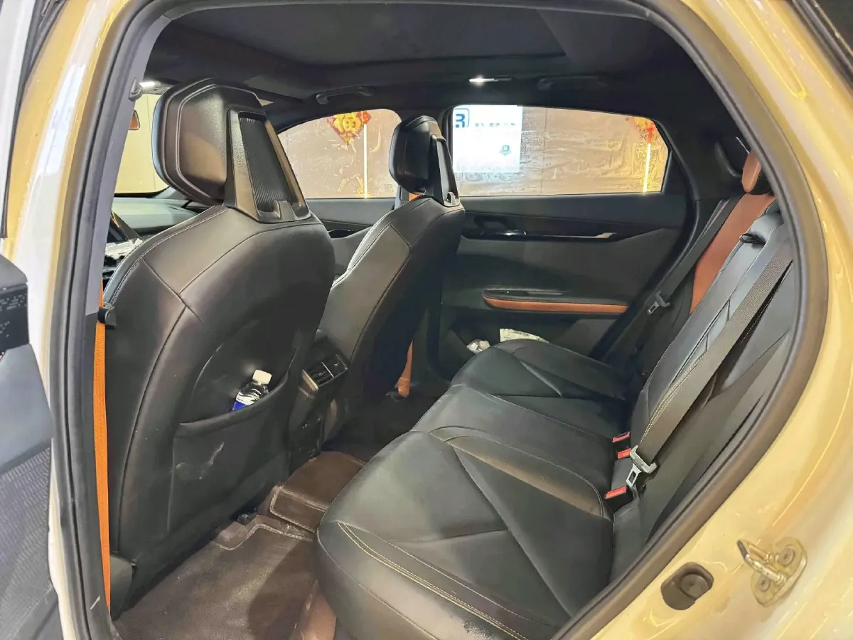 2022 ChangAn UNI-V 1.5T 188HP L4 7DCT,autocango,china used car exporter,china ev exporter,chinese used car exporter,chinese used ev exporter