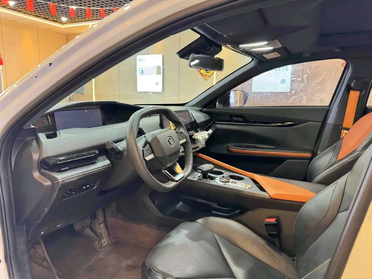 2022 ChangAn UNI-V 1.5T 188HP L4 7DCT,autocango,china used car exporter,china ev exporter,chinese used car exporter,chinese used ev exporter