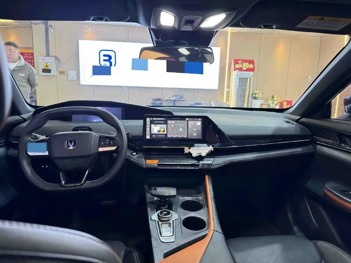 2022 ChangAn UNI-V 1.5T 188HP L4 7DCT,autocango,china used car exporter,china ev exporter,chinese used car exporter,chinese used ev exporter