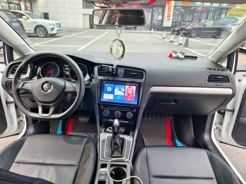 2018 Volkswagen Golf 1.6L 110HP L4 6AT,autocango,china used car exporter,china ev exporter,chinese used car exporter,chinese used ev exporter