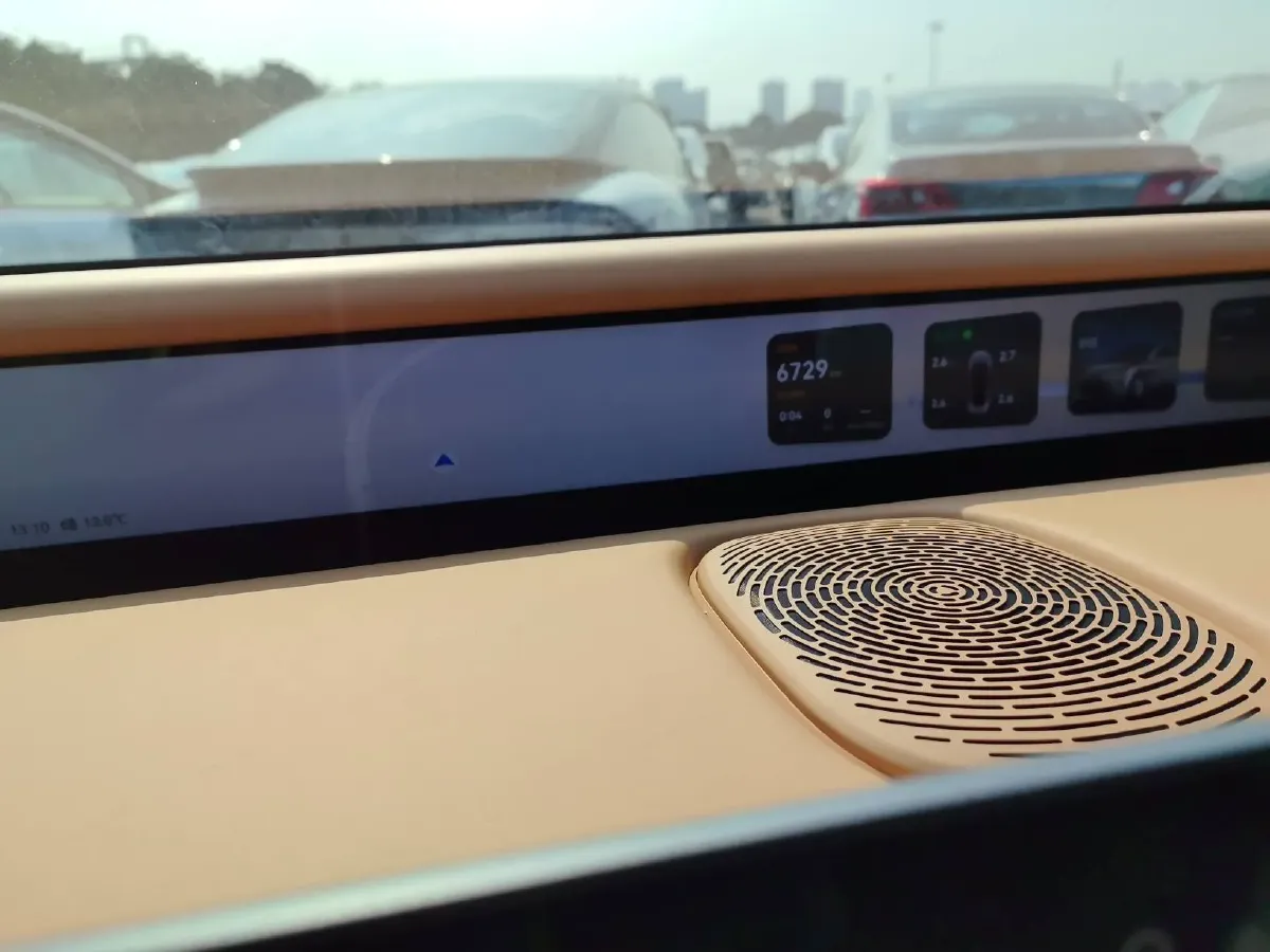 2025 Avatr 12 BEV,autocango,china used car exporter,china ev exporter,chinese used car exporter,chinese used ev exporter