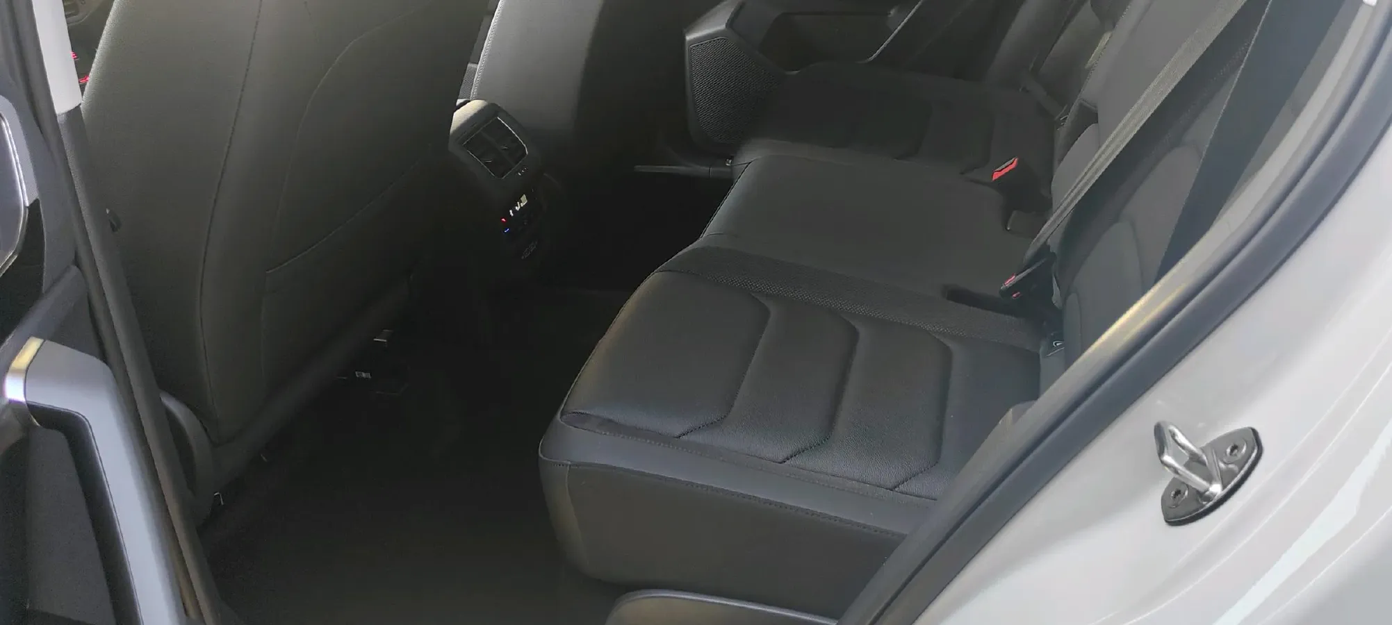 2021 Volkswagen Tayron 1.4T 150HP L4 7DCT,autocango,china used car exporter,china ev exporter,chinese used car exporter,chinese used ev exporter