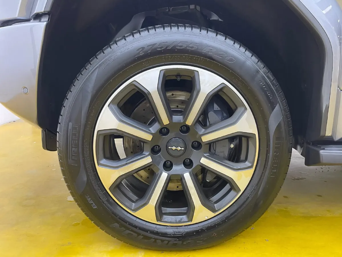 2025 FangChengBao Bao 5 1.5T 194HP L4 E-CVT PHEV 31.8KWH,autocango,china used car exporter,china ev exporter,chinese used car exporter,chinese used ev exporter