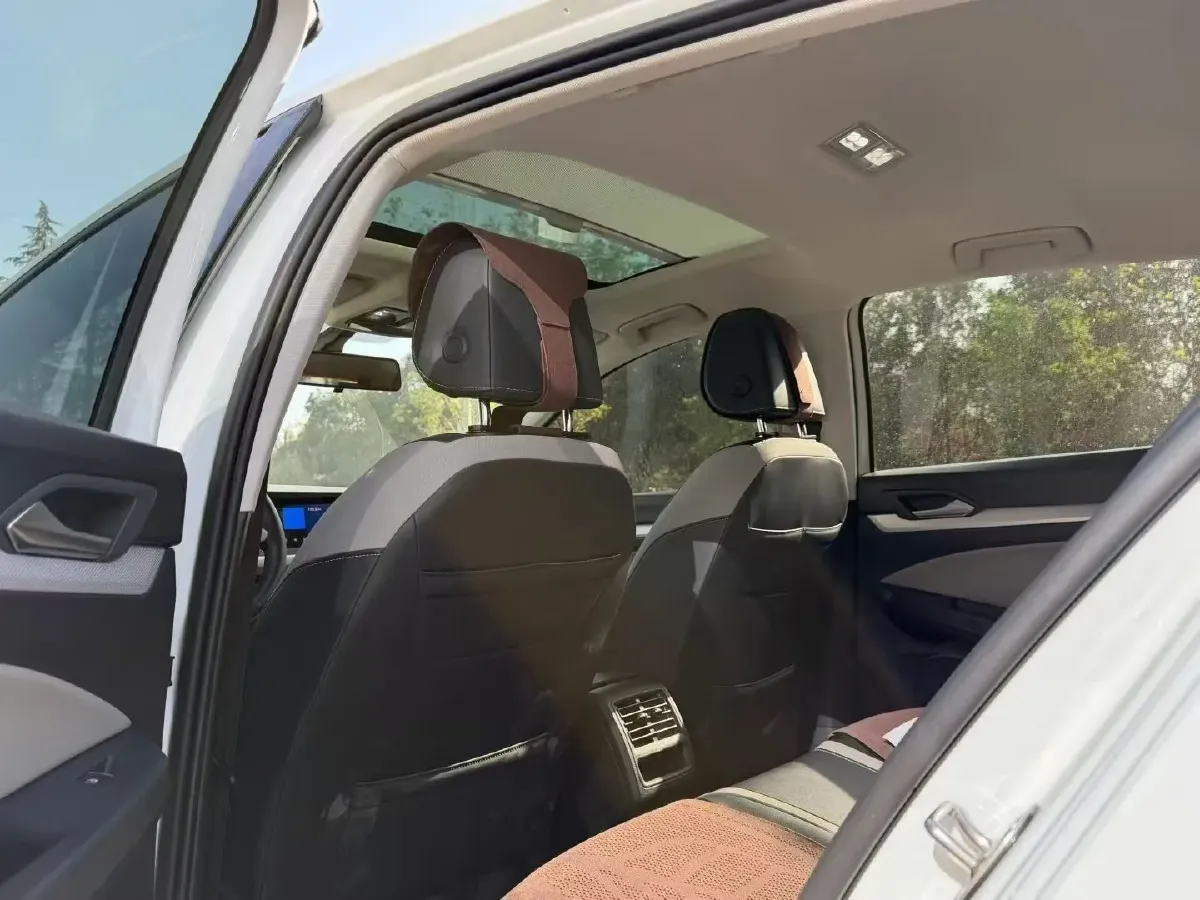 2023 Volkswagen Golf 1.4T 150HP L4 7DCT,autocango,china used car exporter,china ev exporter,chinese used car exporter,chinese used ev exporter