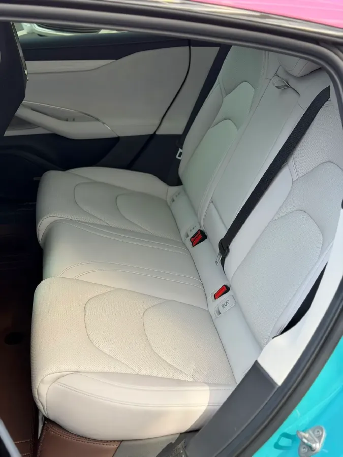 2024 MI SU7 BEV 101KWH,autocango,china used car exporter,china ev exporter,chinese used car exporter,chinese used ev exporter