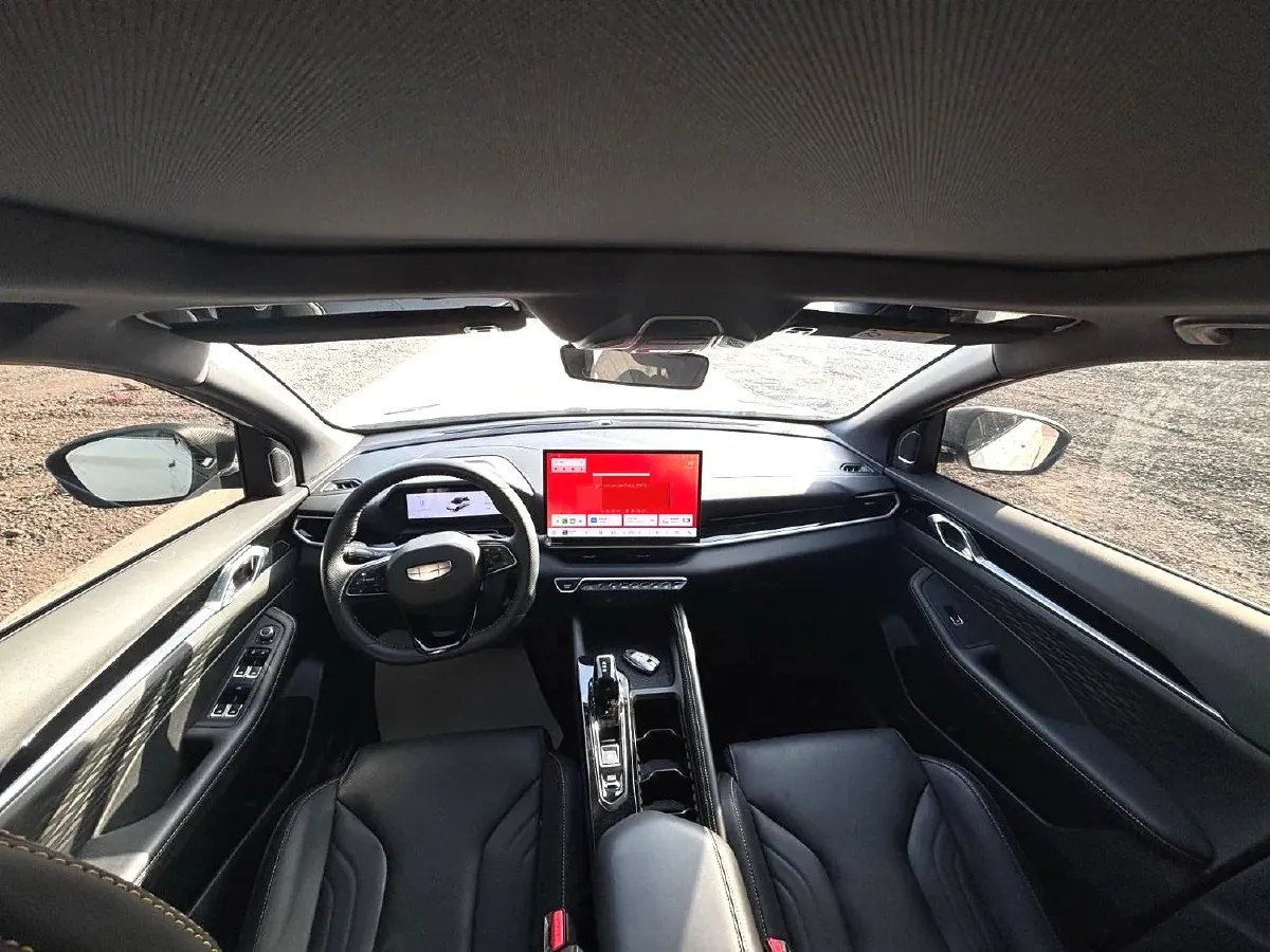 2025 Geely Coolray 1.5T 181HP L4 7DCT,autocango,china used car exporter,china ev exporter,chinese used car exporter,chinese used ev exporter