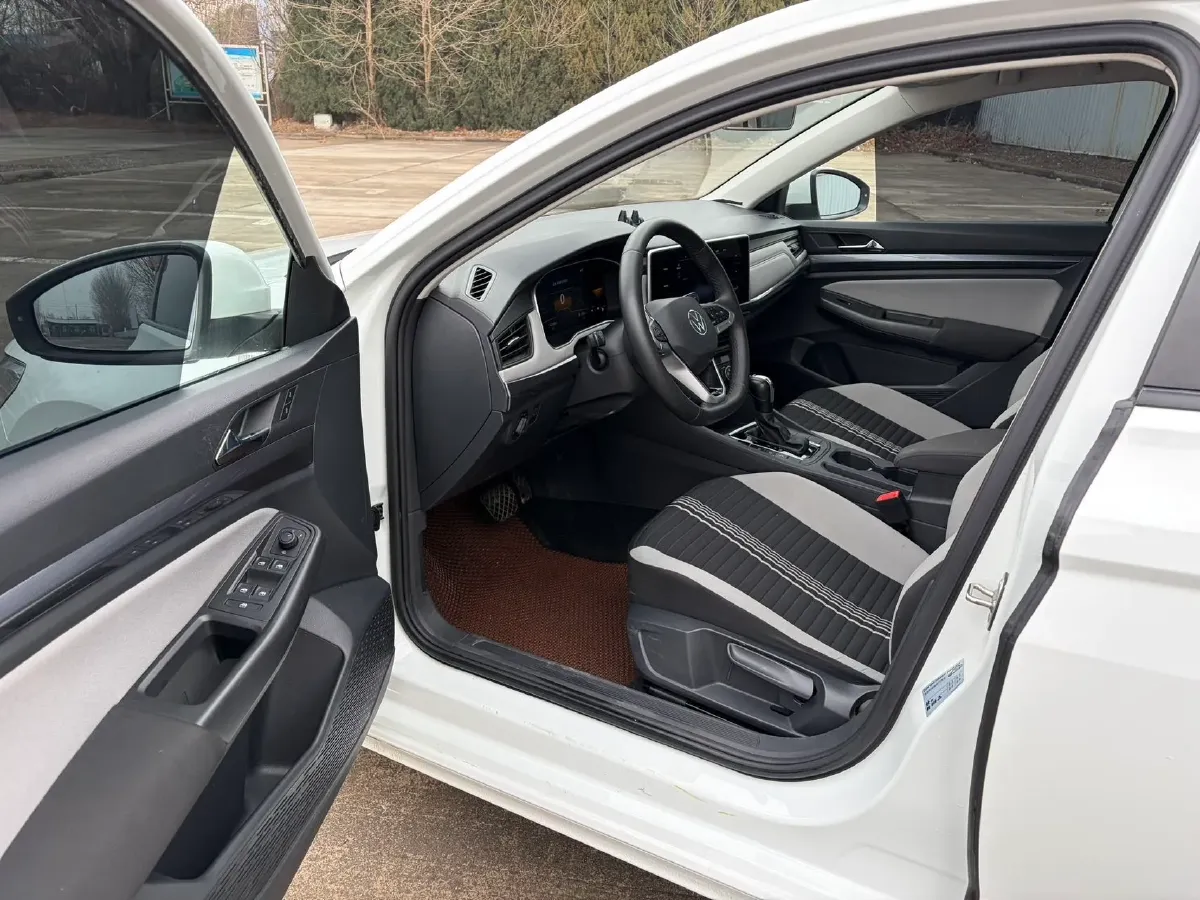 2023 Volkswagen Bora 1.2T 116HP L4 7DCT,autocango,china used car exporter,china ev exporter,chinese used car exporter,chinese used ev exporter