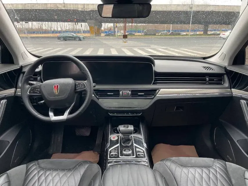 2022 HongQi HS5 2.0T 224HP L4 6AT,autocango,china used car exporter,china ev exporter,chinese used car exporter,chinese used ev exporter