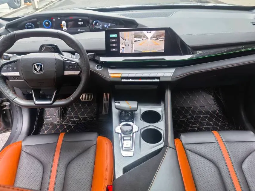 2024 ChangAn UNI-V 1.5T 188HP L4 7DCT,autocango,china used car exporter,china ev exporter,chinese used car exporter,chinese used ev exporter