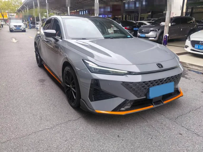 2024 ChangAn UNI-V 1.5T 188HP L4 7DCT,autocango,china used car exporter,china ev exporter,chinese used car exporter,chinese used ev exporter