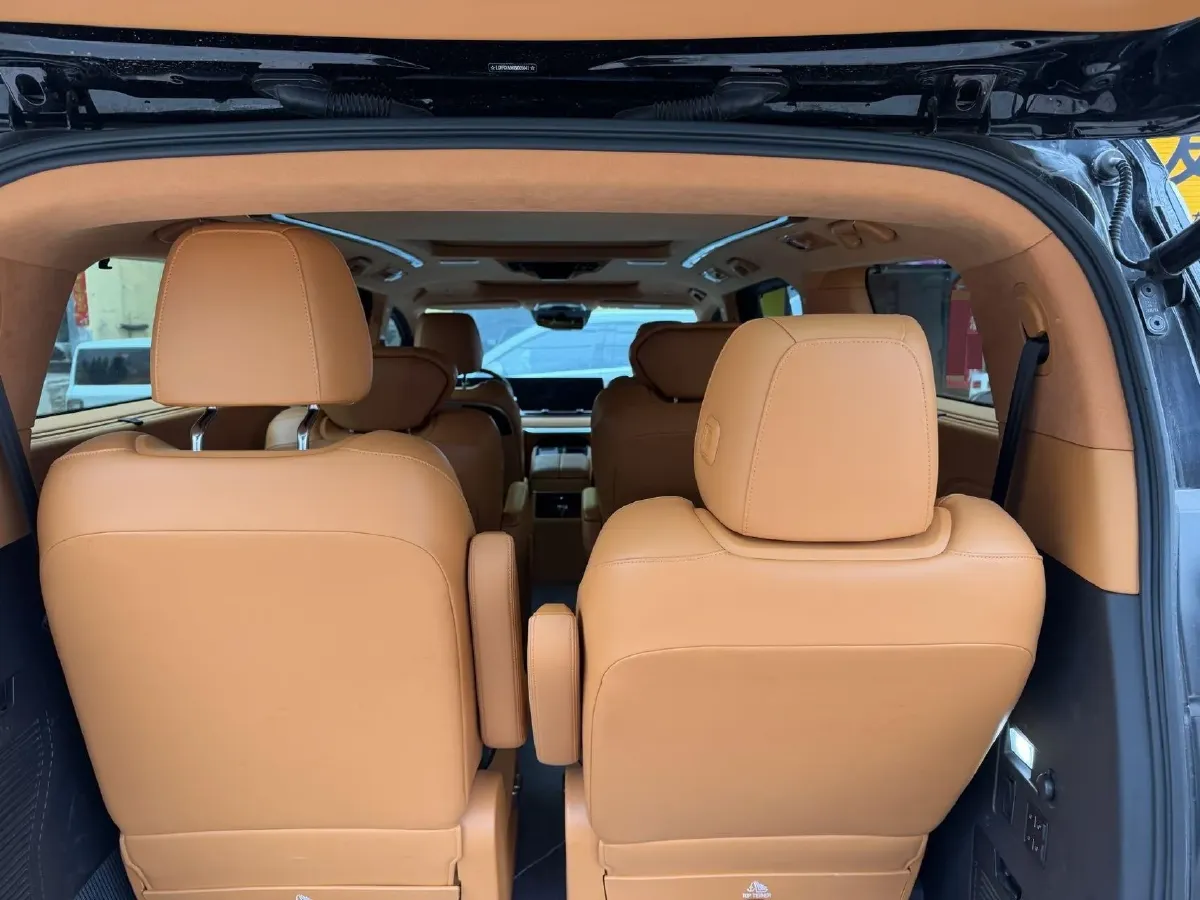 2024 Voyah ZhuiGuang 1.5T 136HP L4 PHEV 43KWH,autocango,china used car exporter,china ev exporter,chinese used car exporter,chinese used ev exporter