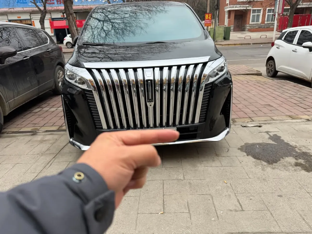 2024 Voyah ZhuiGuang 1.5T 136HP L4 PHEV 43KWH,autocango,china used car exporter,china ev exporter,chinese used car exporter,chinese used ev exporter