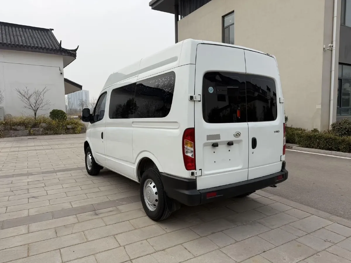2019 MAXUS XinTu V80 2.5T 136HP L4 6MT,autocango,china used car exporter,china ev exporter,chinese used car exporter,chinese used ev exporter