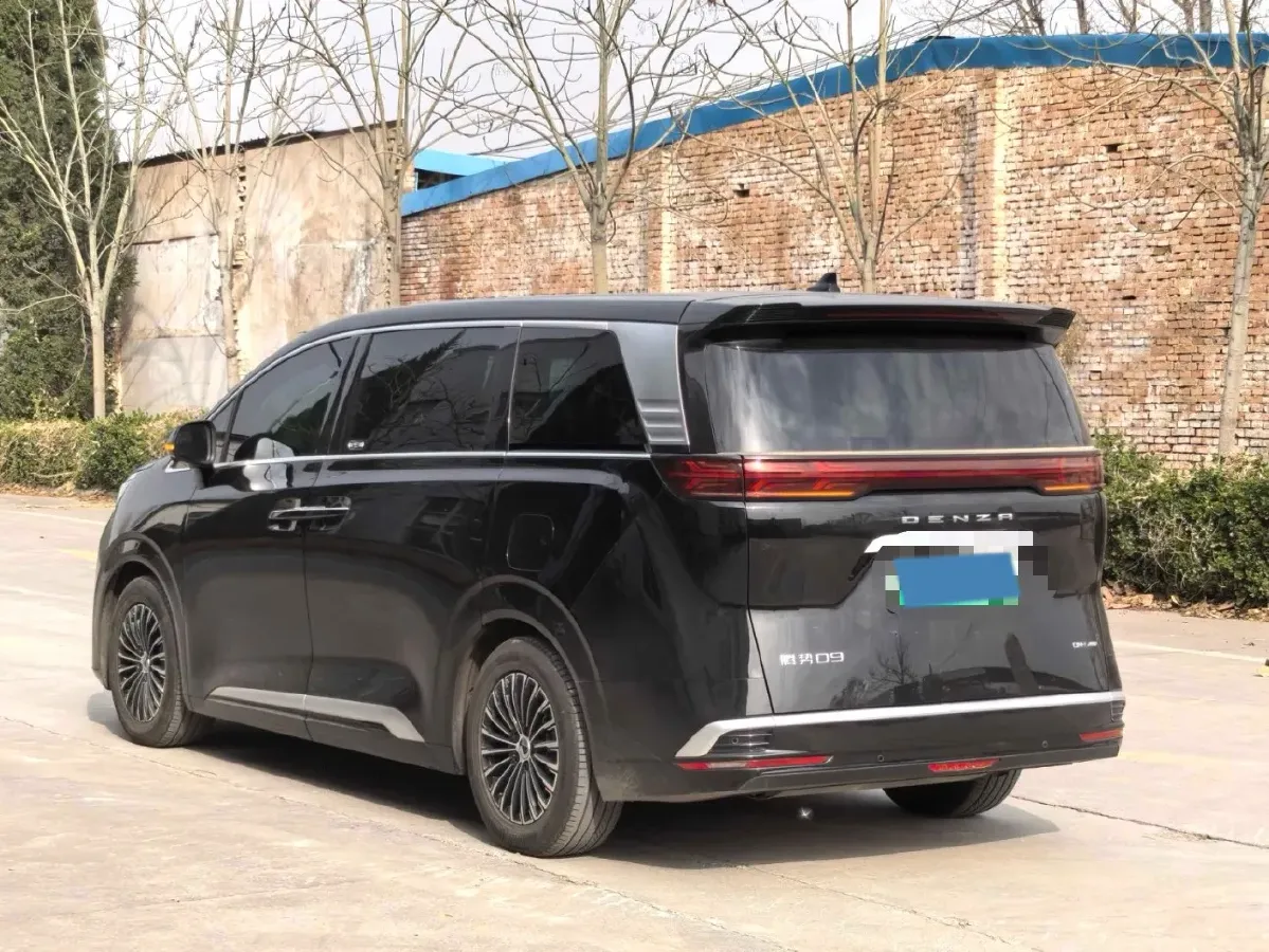 2024 Denza D9 1.5T 139HP L4 E-CVT PHEV 40KWH,autocango,china used car exporter,china ev exporter,chinese used car exporter,chinese used ev exporter